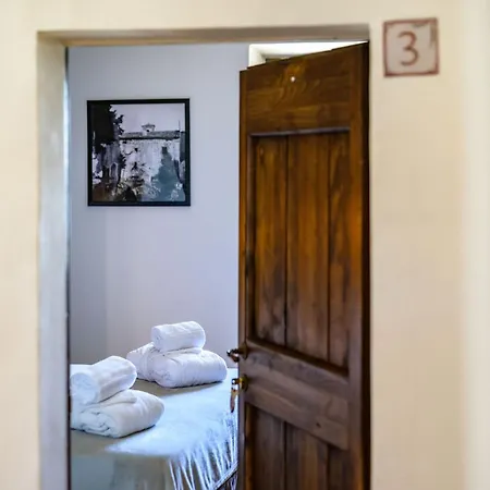 Convento Dei Cappuccini Hostel Tolfa