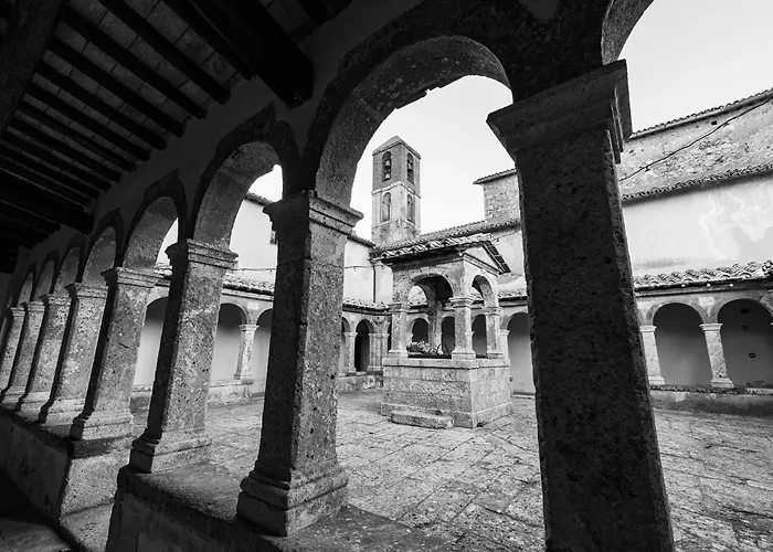 Convento Dei Cappuccini Hostel Tolfa