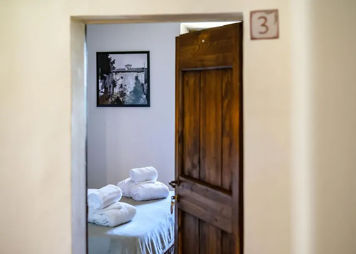 Convento Dei Cappuccini Hostel Tolfa